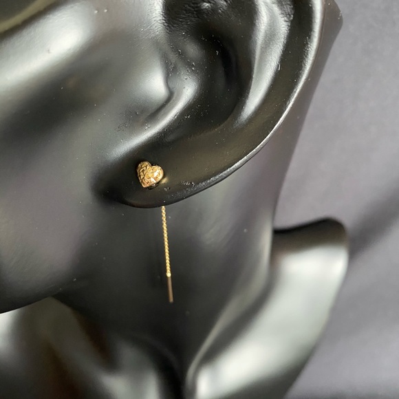 18K Gold Earrings. - Picture 1 of 3